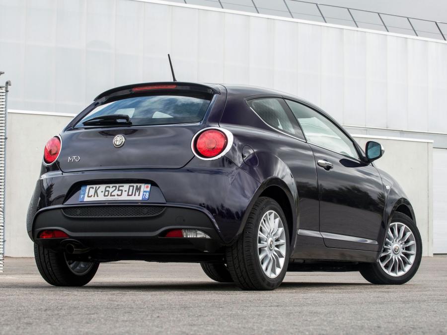 Alfa Romeo MiTo TwinAir (955) 2012 года  (UK) (фото 8 из 42)